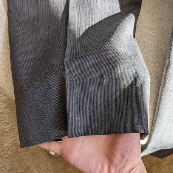 Jos. A. Bank Full Suit - Picture 14 of 14